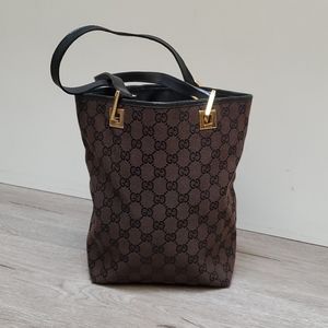 Authentic Gucci bucket bag circa 1999